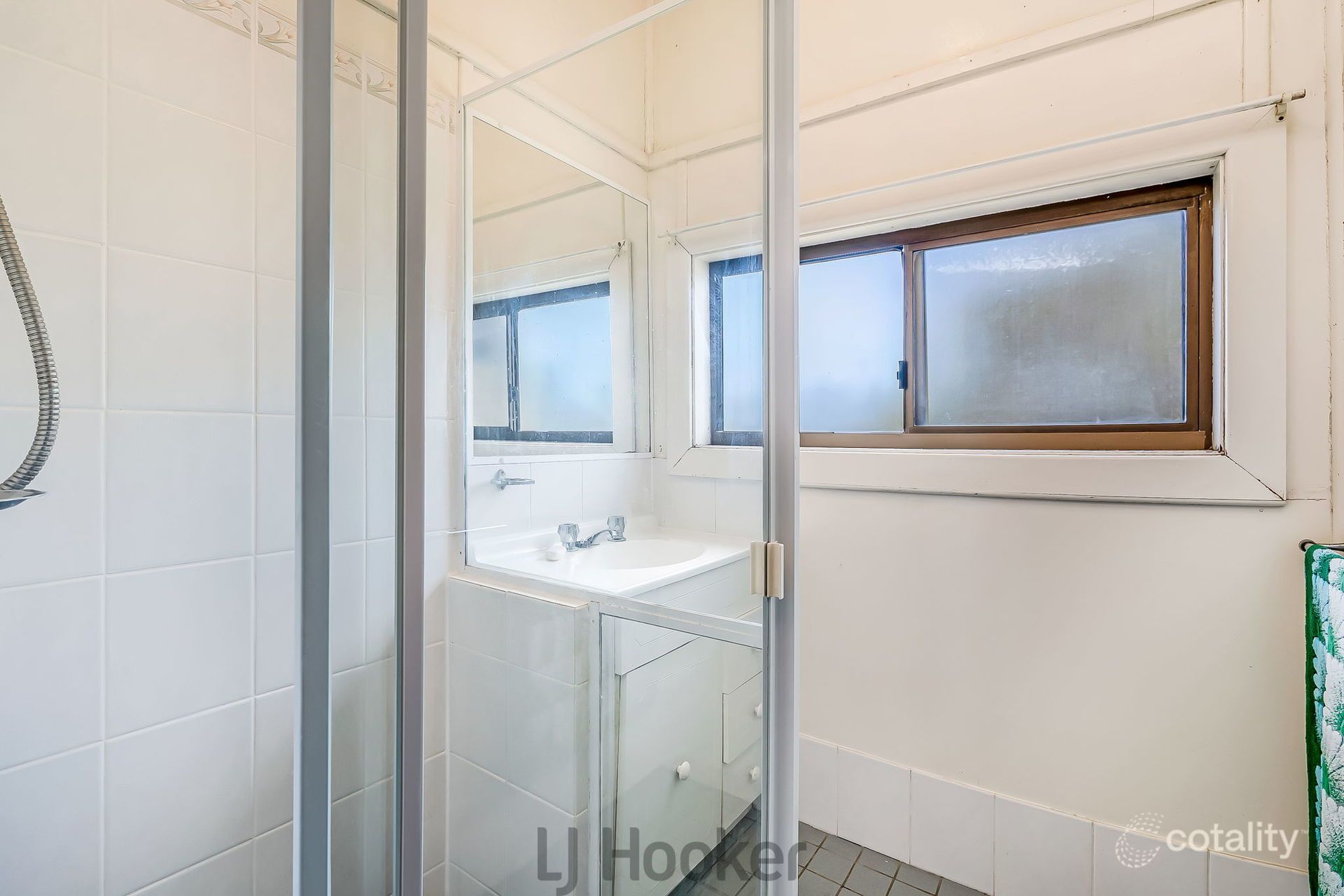 27 The Crescent, Gateshead, NSW 2290