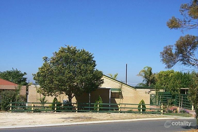 24 Cordova Ct, Craigie, WA 6025