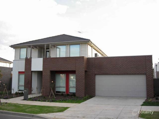 11 Carrangall Pl, Parkville, VIC 3052