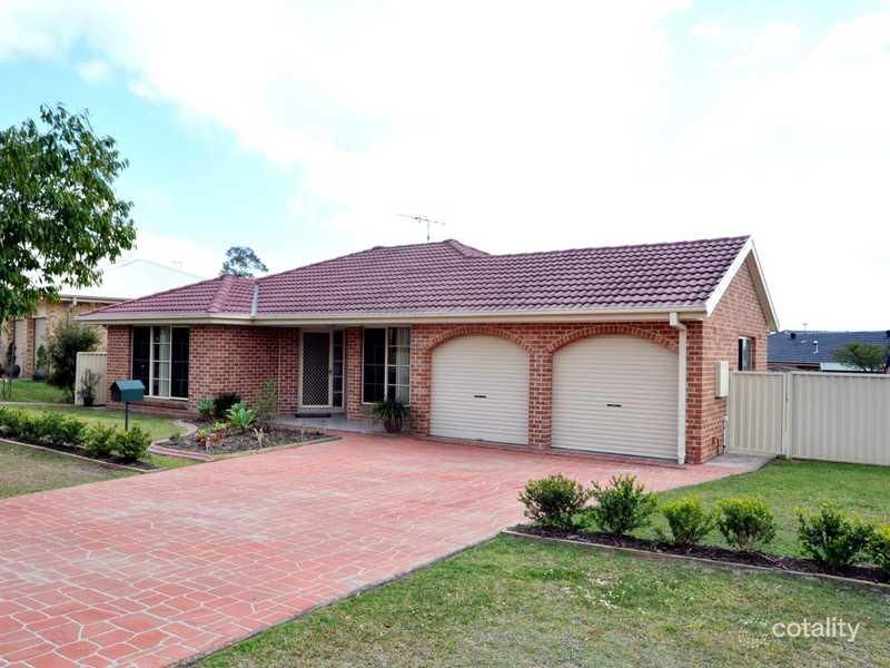 33 Galway Bay Dr, Ashtonfield, NSW 2323
