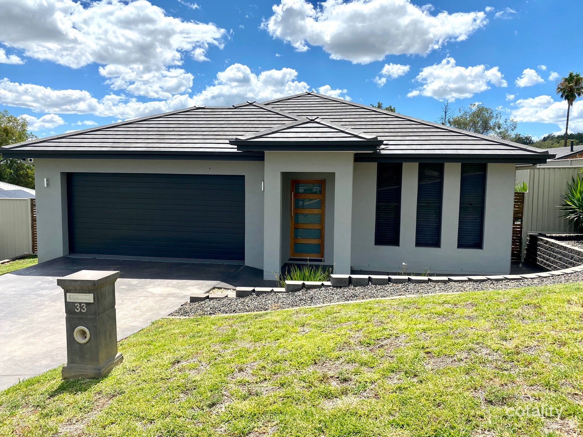 33 Kaputar Cl, North Tamworth, NSW 2340