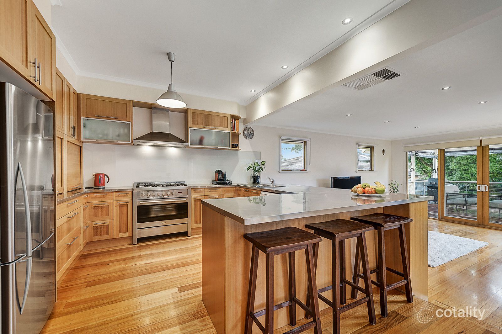2 Hindon St, Blackburn, VIC 3130