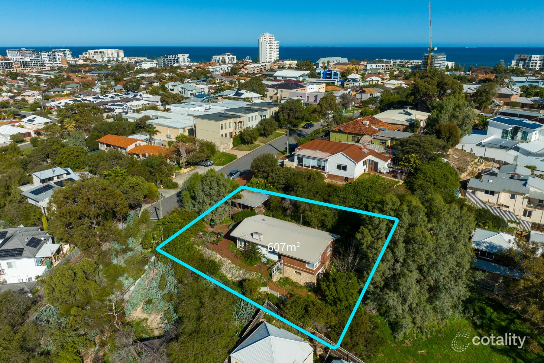 42 Southbourne St, Scarborough, WA 6019