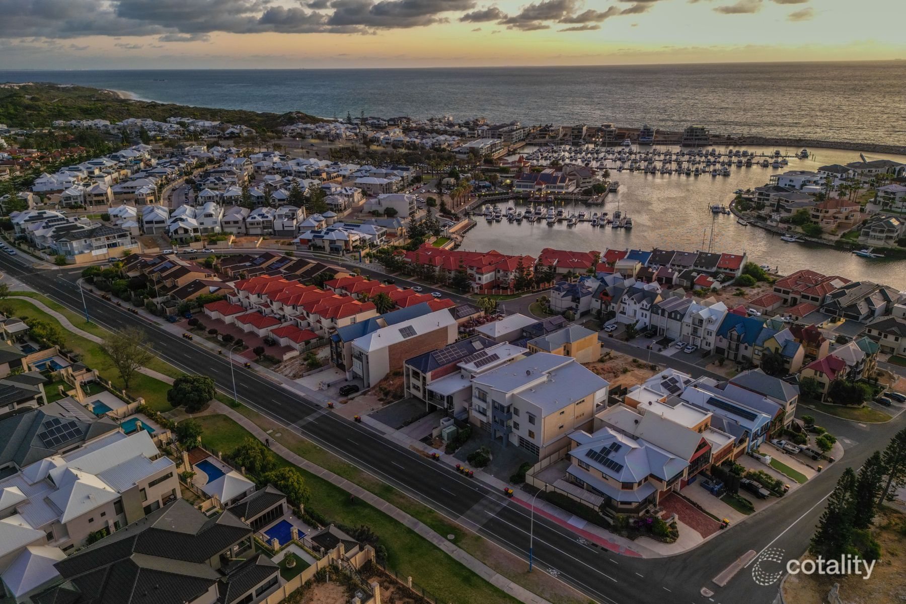 2/201 Anchorage Dr, Mindarie, WA 6030