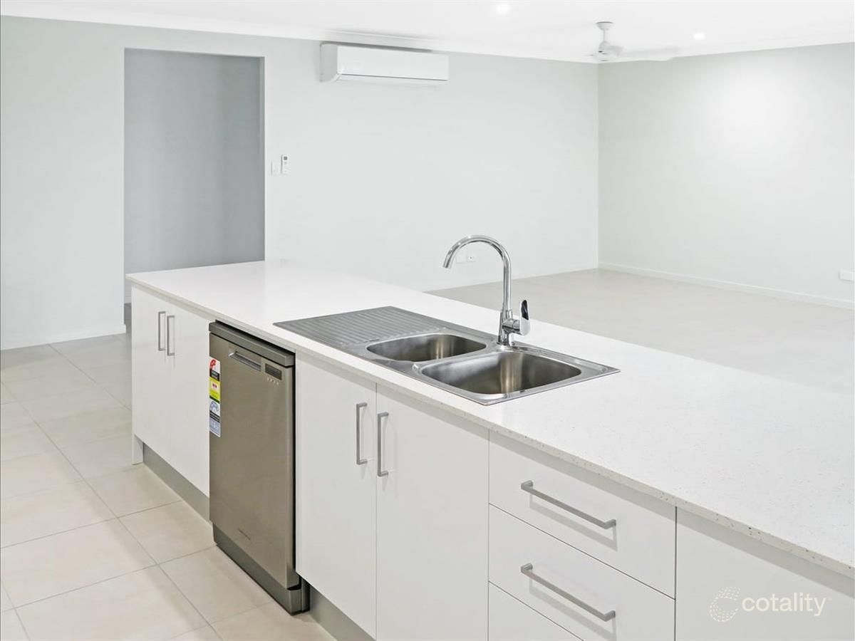 39 Noipo Cres, Redlynch, QLD 4870