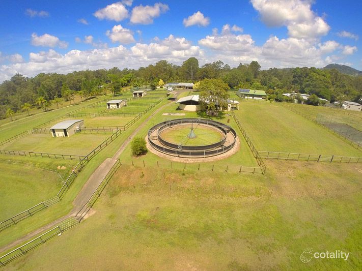 25 Isambert Rd, Landsborough, QLD 4550
