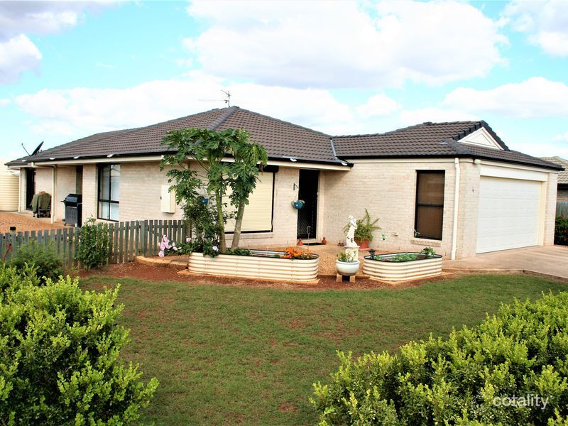 4 Berghofer Dr, Oakey, QLD 4401