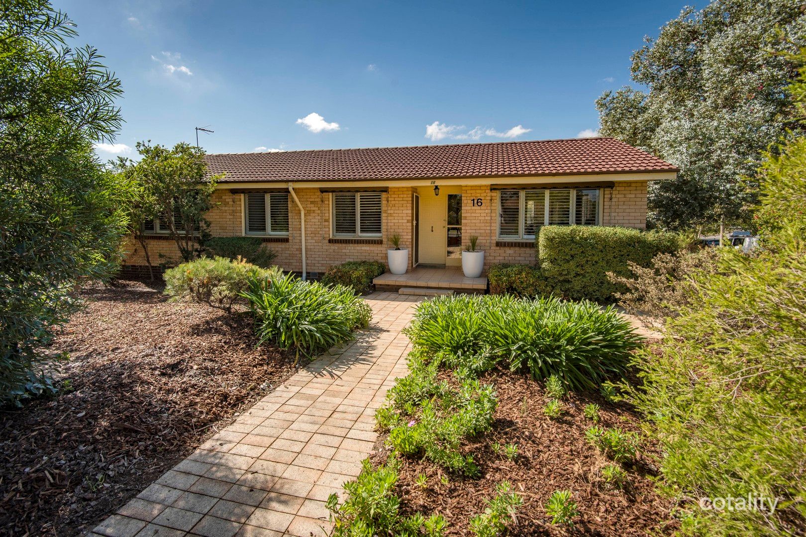 16 Chewings St, Page, ACT 2614
