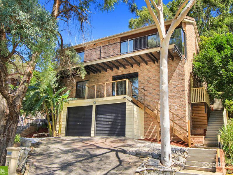 42 Ashley Ave, Farmborough Heights, NSW 2526