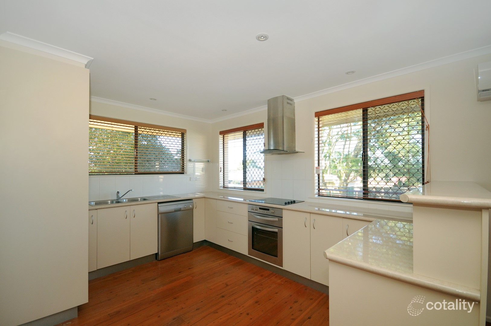 2 Mccafferty St, Wilsonton, QLD 4350