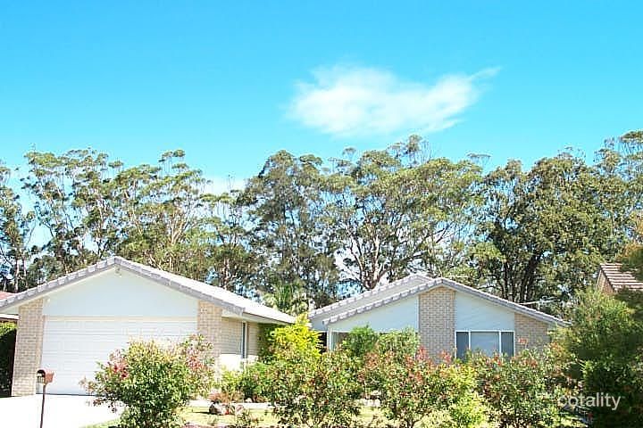 32 Melaleuca Ave, Woolgoolga, NSW 2456