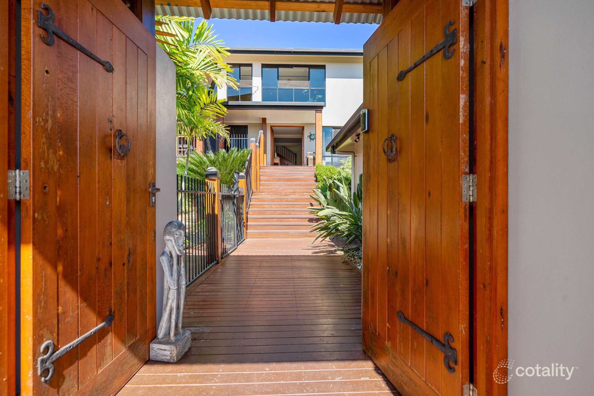9 Dunkalli Cres, Wongaling Beach, QLD 4852