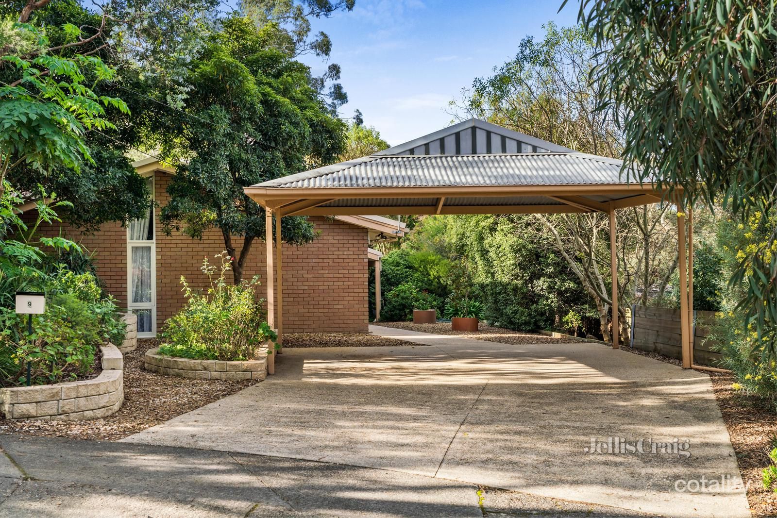 9 Dixon Ct, Briar Hill, VIC 3088