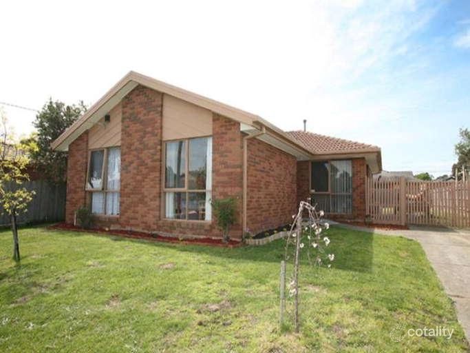 16 Benambra Way, Hampton Park, VIC 3976