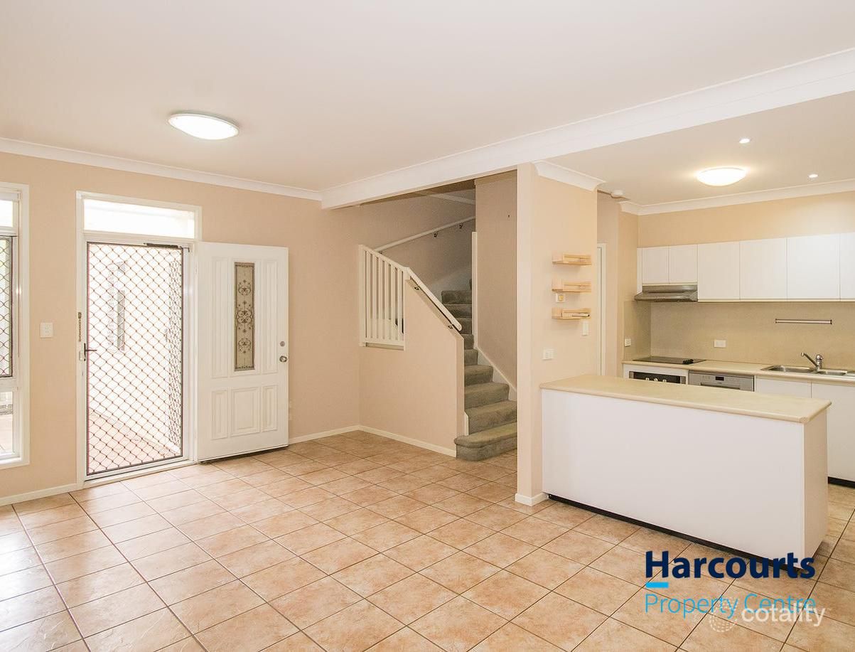 3/8 Mahina Pl, Wishart, QLD 4122