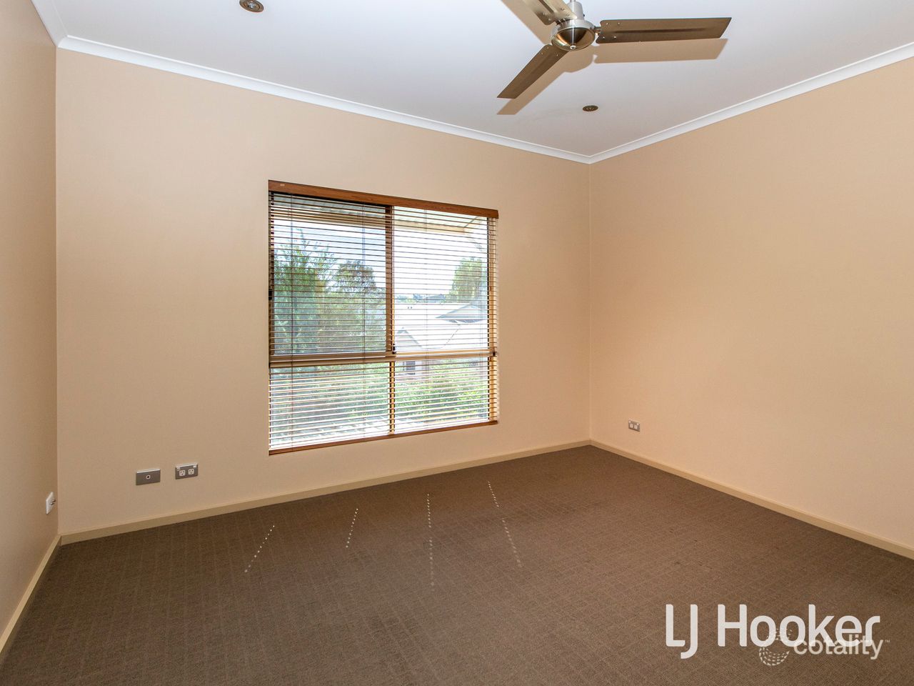 1/4 Maconochie Rd, Mount Johns, NT 0874