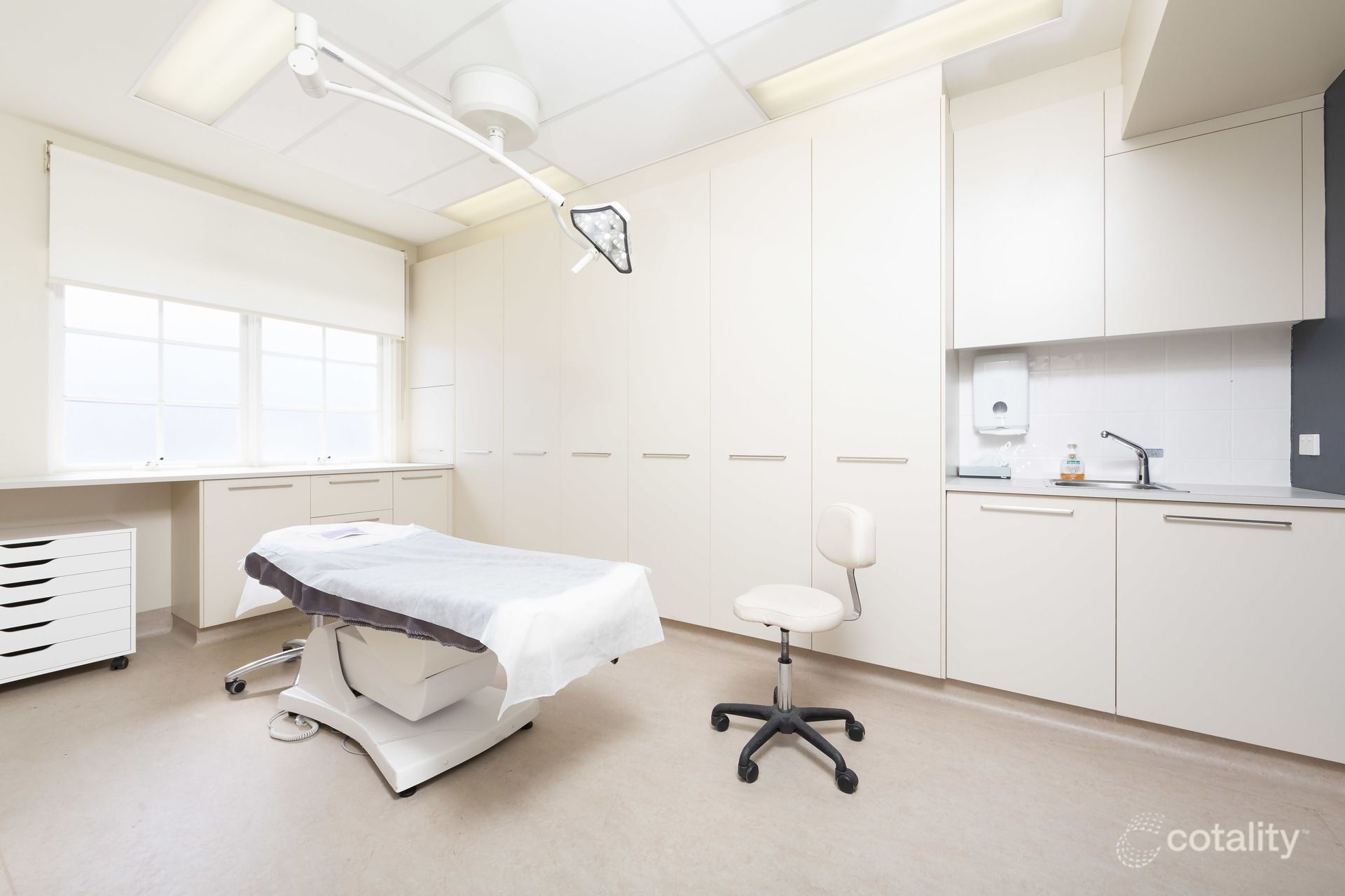 13 Murray Cres, Griffith, ACT 2603