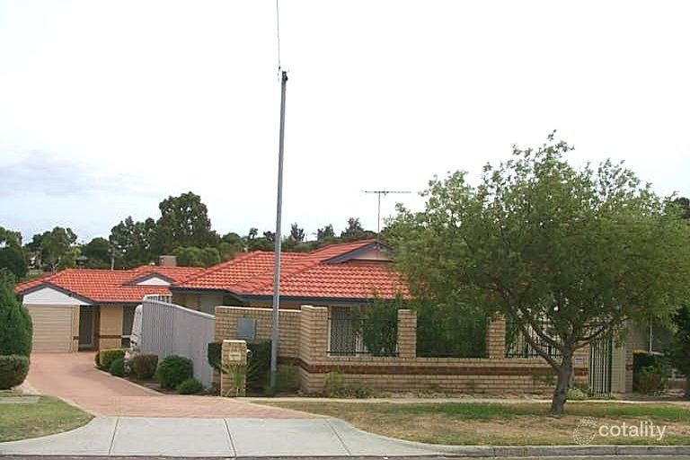 4/6 Bartlett St, Willagee, WA 6156