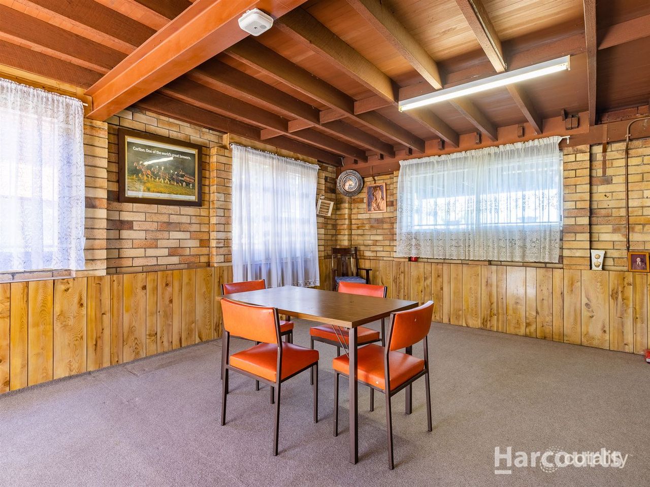 1068 South Pine Rd, Everton Hills, QLD 4053