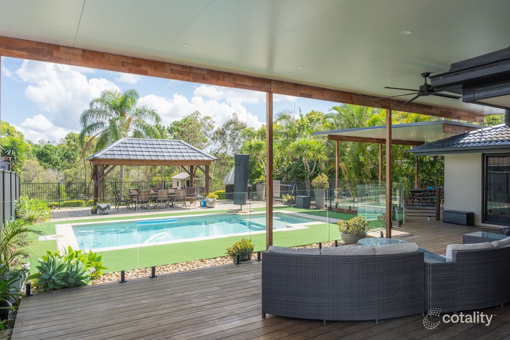 2/106-120 Glade Dr, Gaven, QLD 4211
