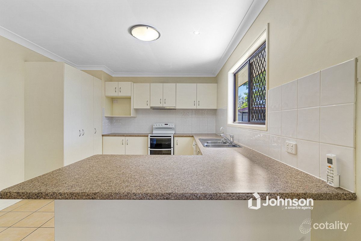 8 Love St, Crestmead, QLD 4132