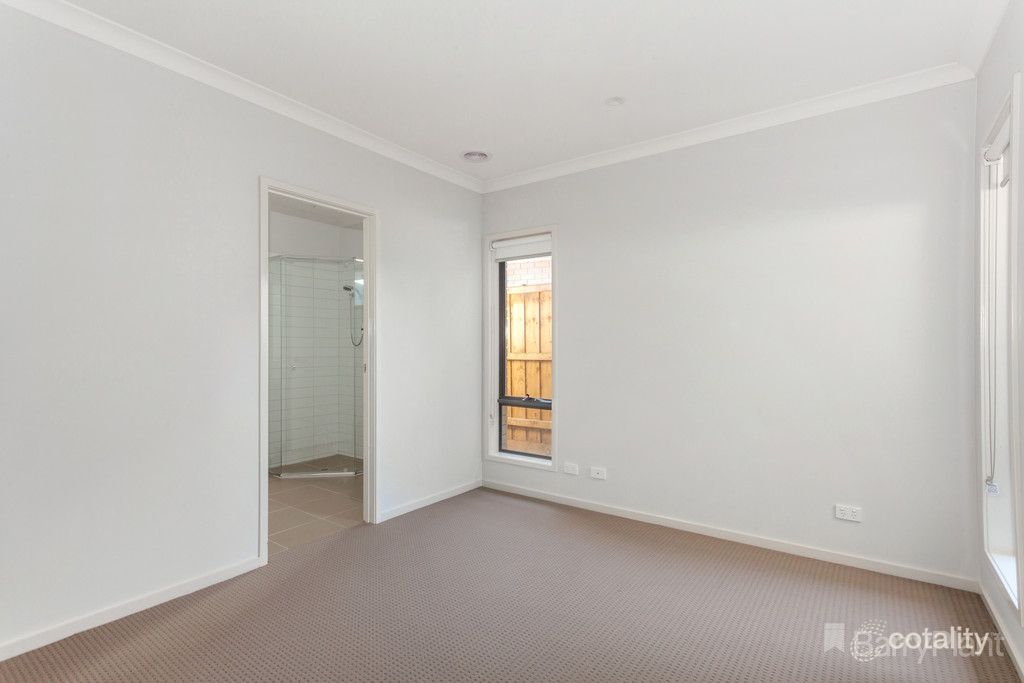 21 Medallion Ave, Beveridge, VIC 3753