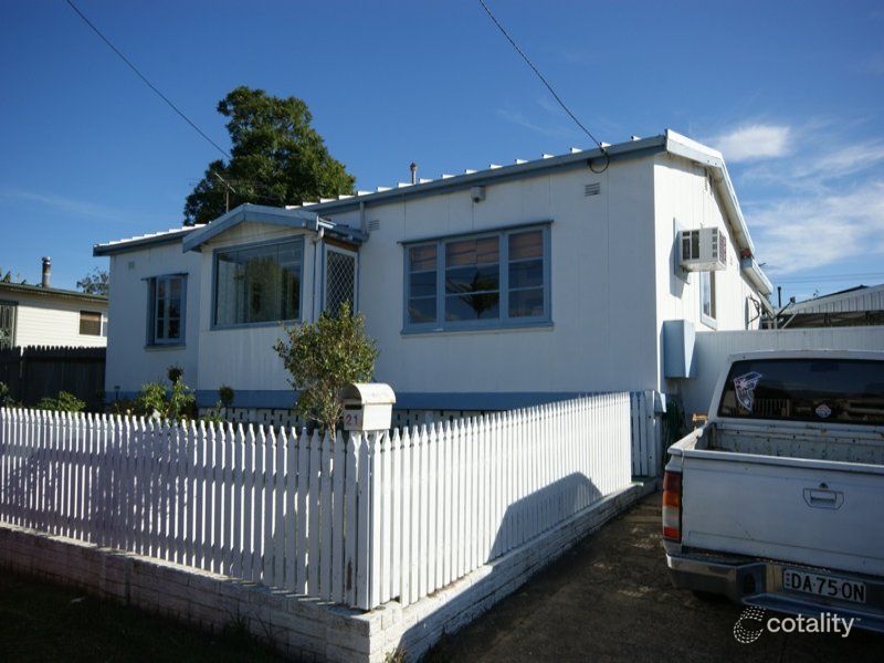 21 Second St, Warragamba, NSW 2752