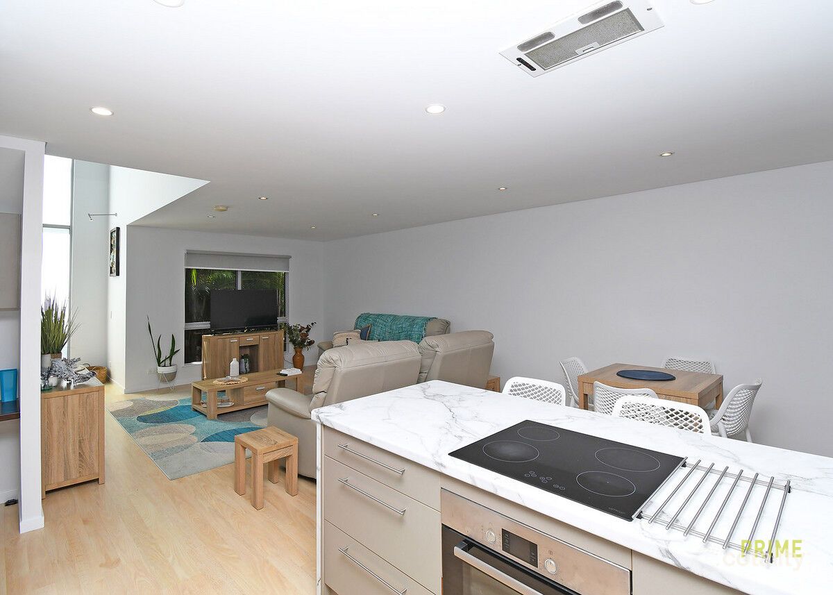 2/187 Torquay Rd, Scarness, QLD 4655