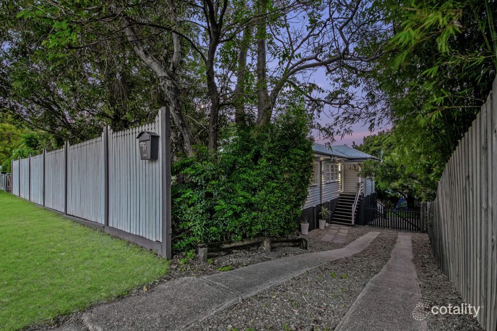 19 Dawson Pde, Keperra, QLD 4054