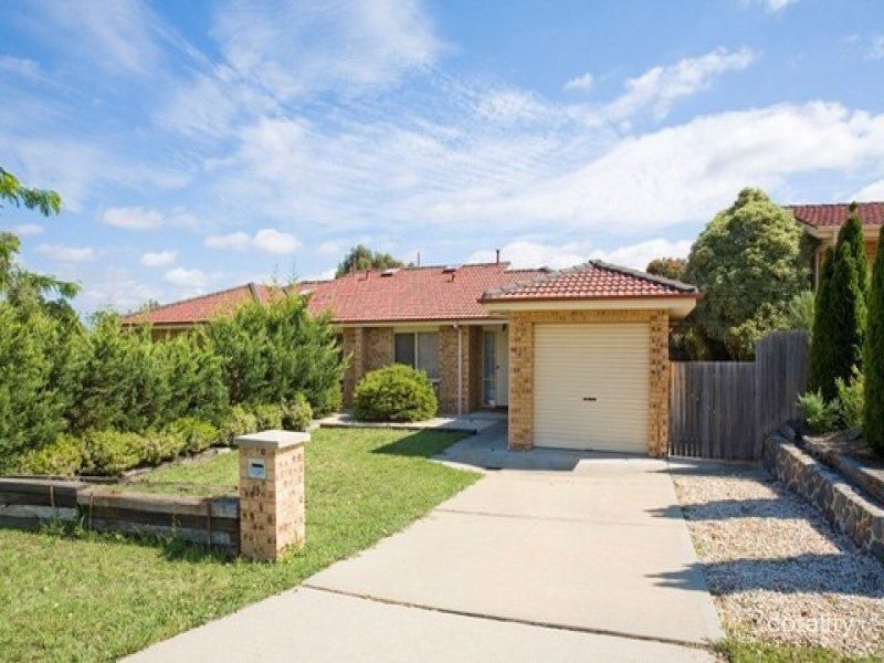 2/15 Forsythe St, Banks, ACT 2906