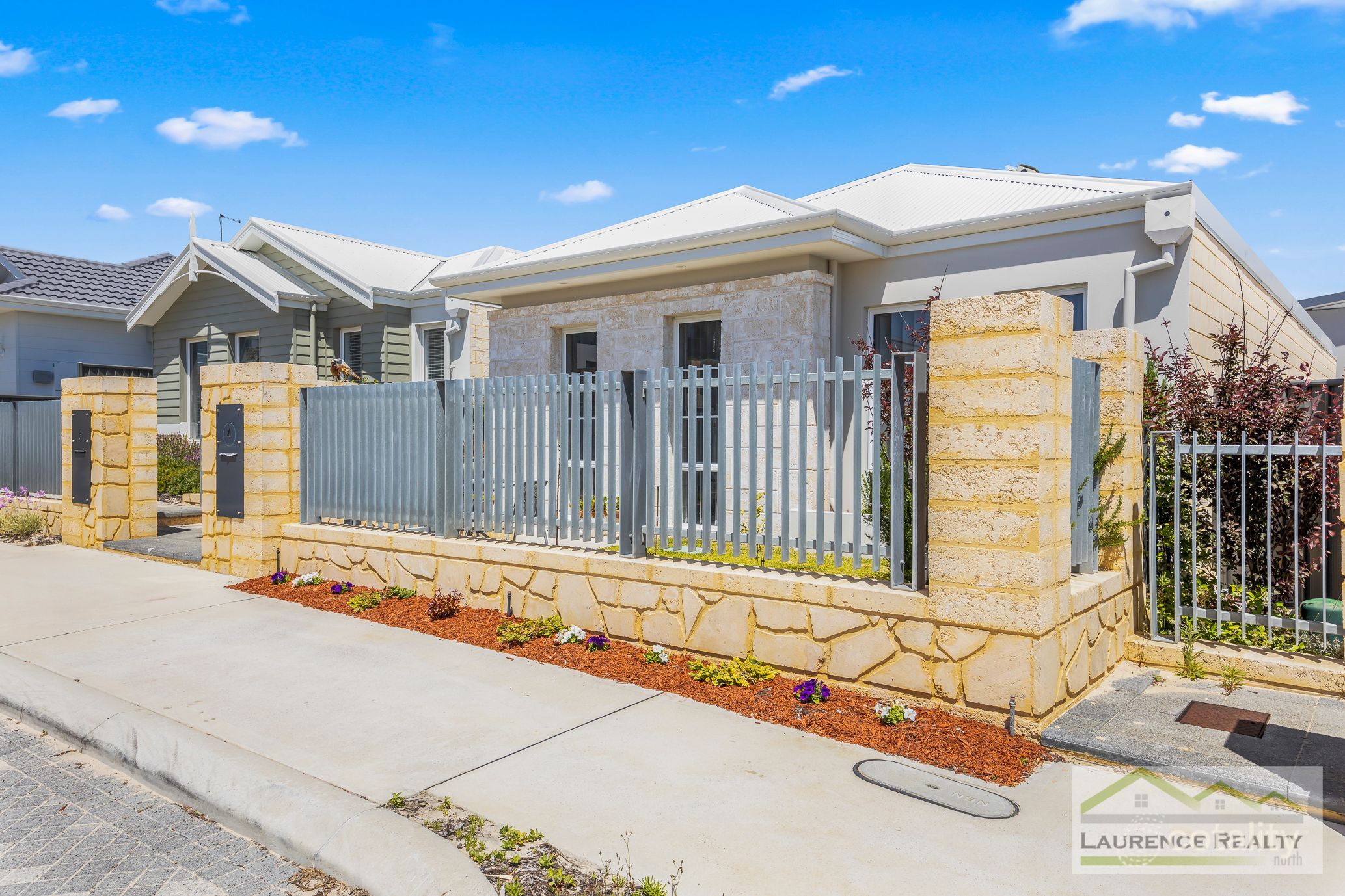 4 Bellefontaine Gr, Mindarie, WA 6030