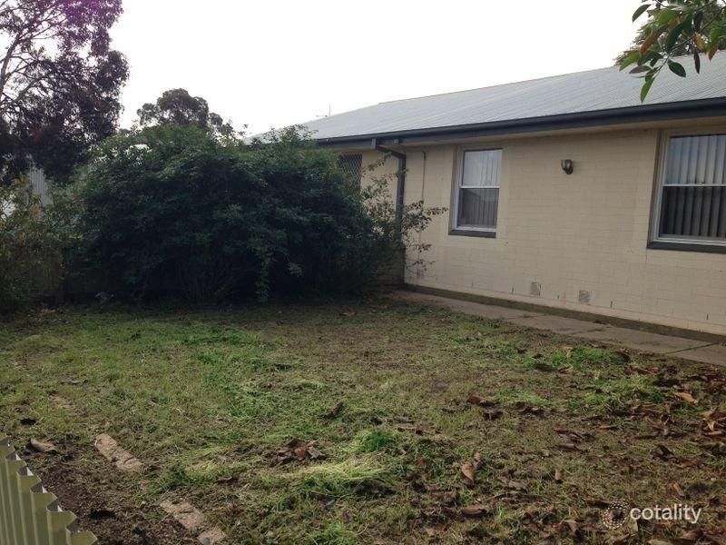 15 Moulds Cres, Smithfield, SA 5114