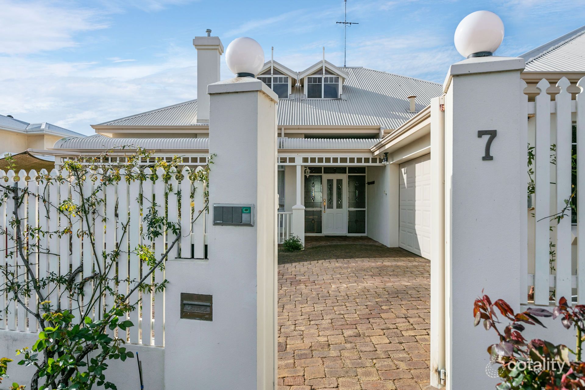 7a Crewe St, Bicton, WA 6157
