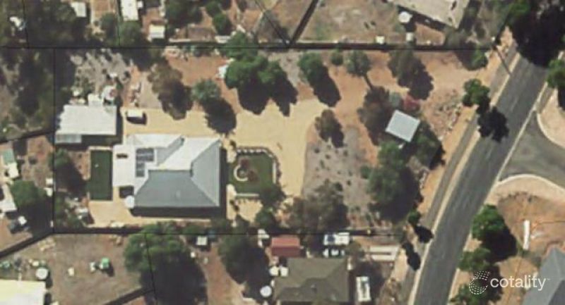 30 Strangman Rd, Waikerie, SA 5330