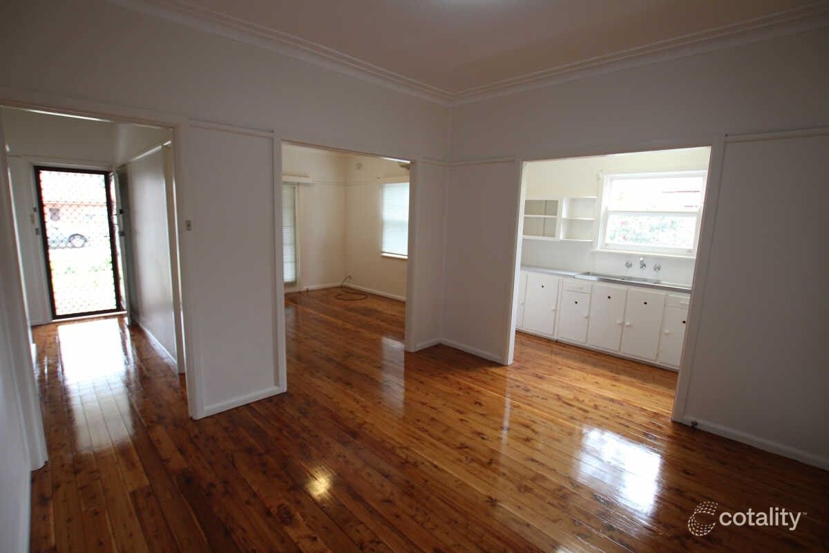 2 Bertha St, Merrylands, NSW 2160