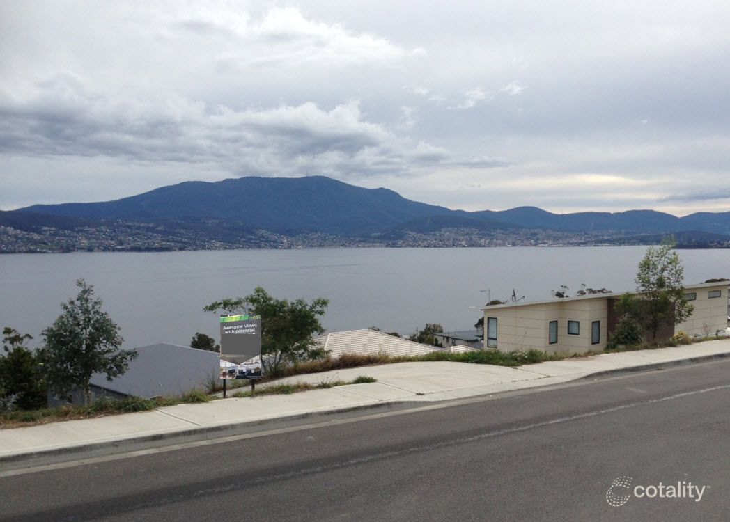 623 Oceana Dr, Howrah, TAS 7018