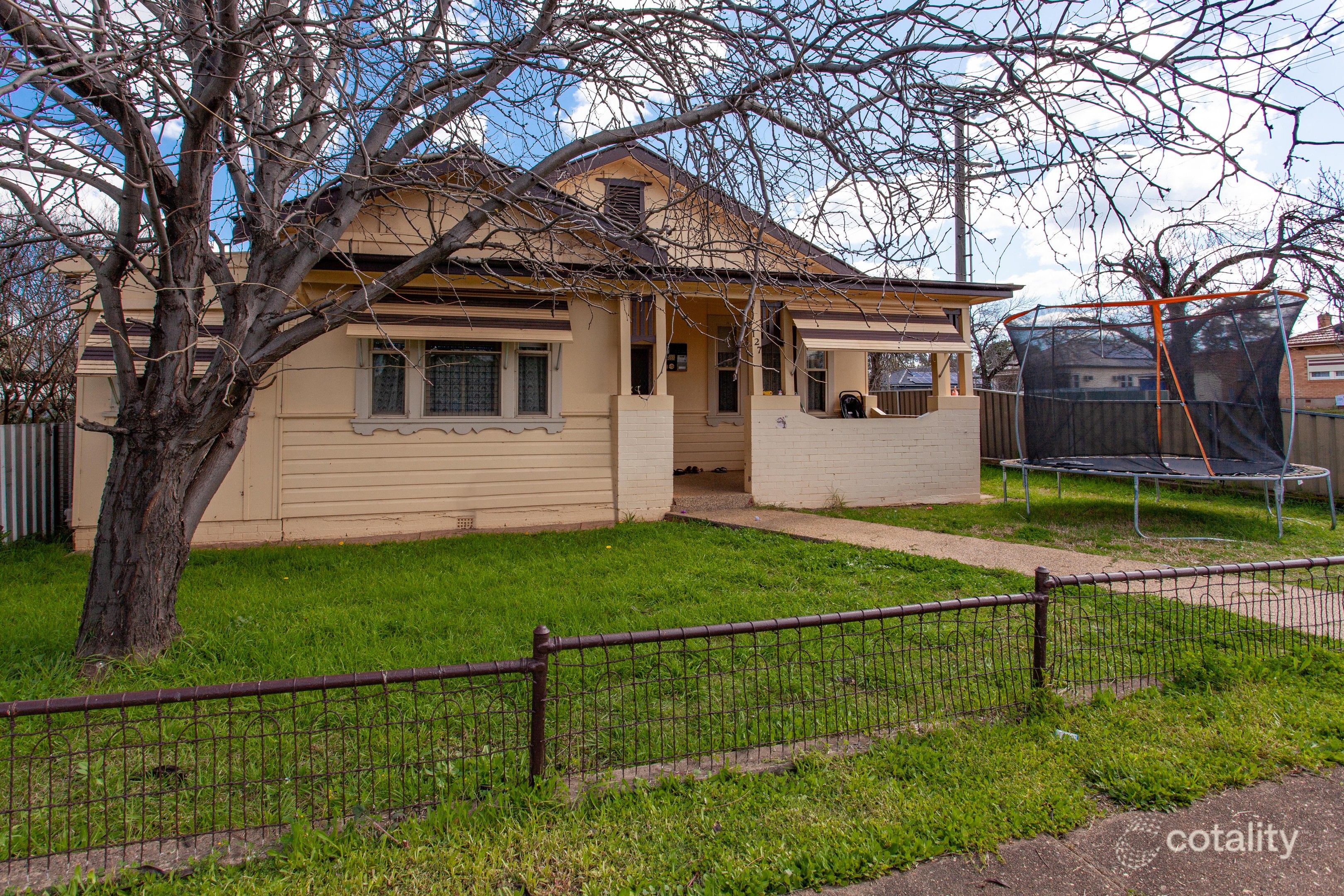 127 Arthur St, Wellington, NSW 2820