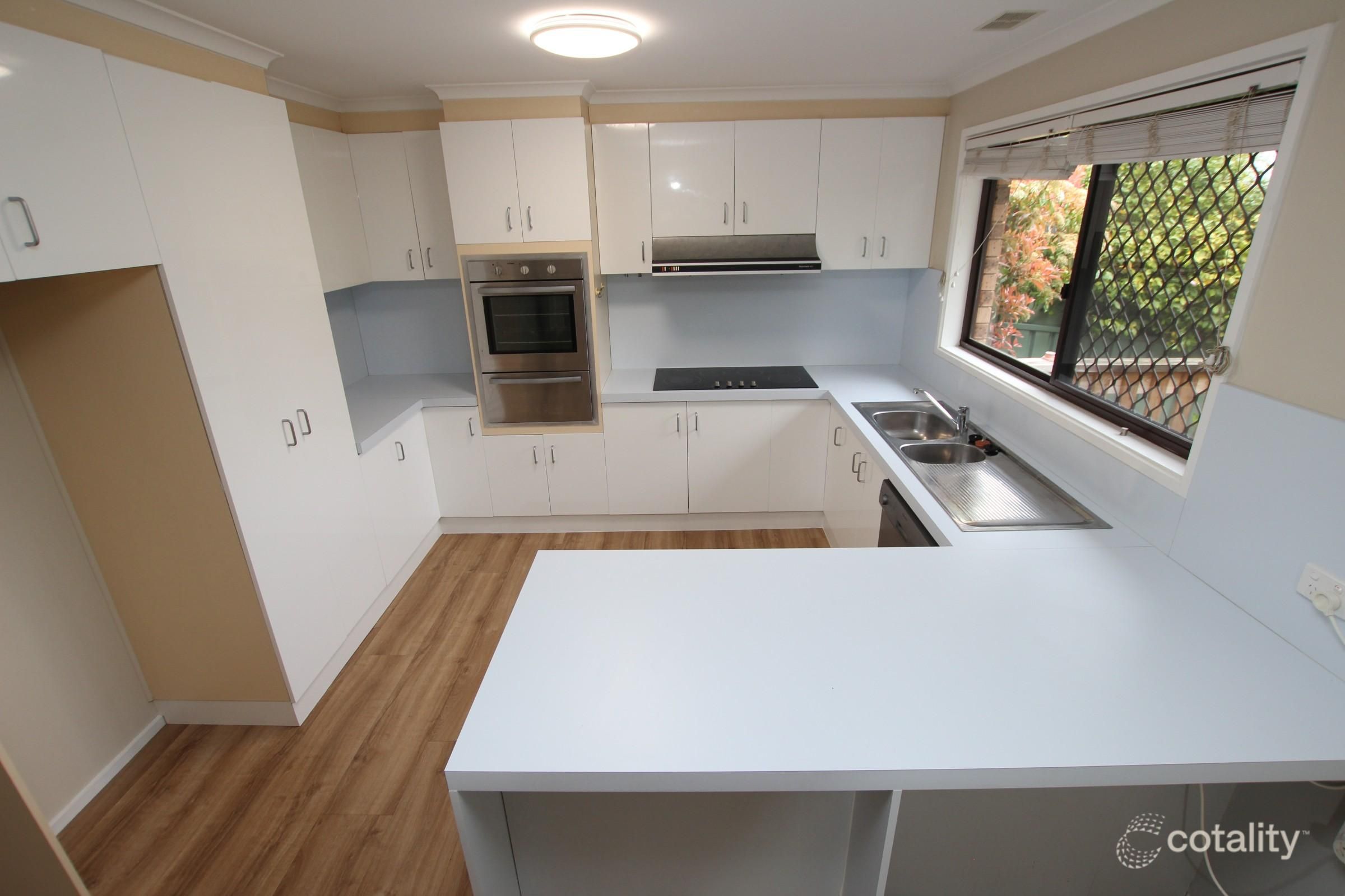 18 Sturdee Cres, Monash, ACT 2904