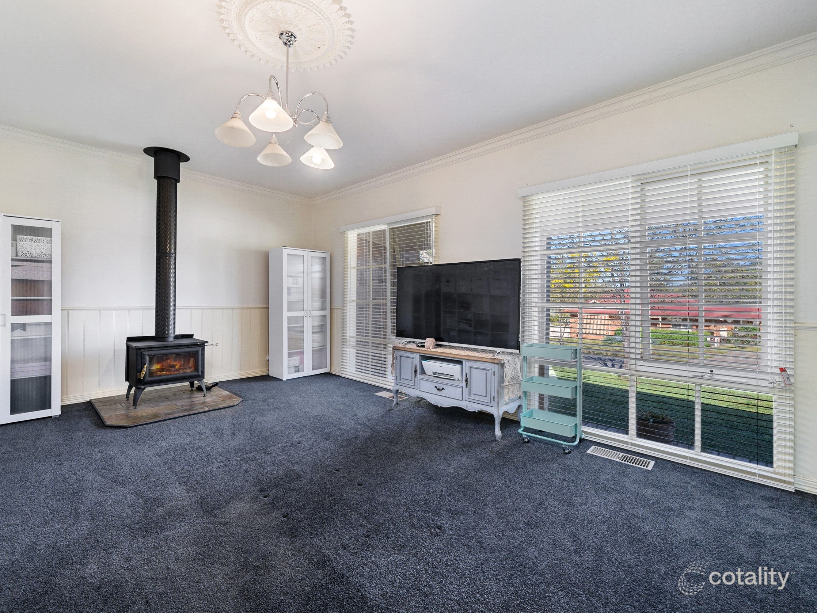 2 Kent Ct, Mansfield, VIC 3722