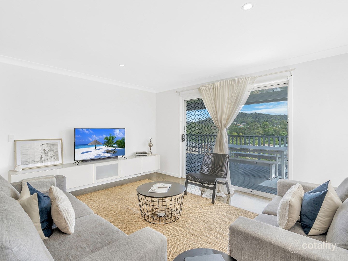 63 Macintyre Pde, Pacific Pines, QLD 4211