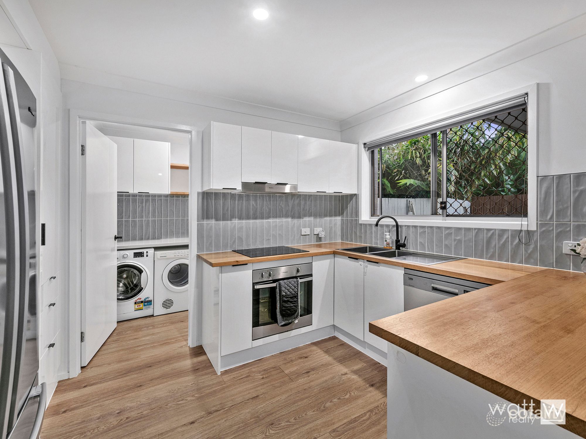 9/6 Myrtle Cres, Bridgeman Downs, QLD 4035