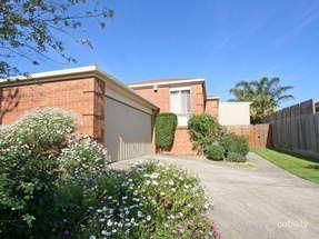 10 Lexton Dr, Langwarrin, VIC 3910