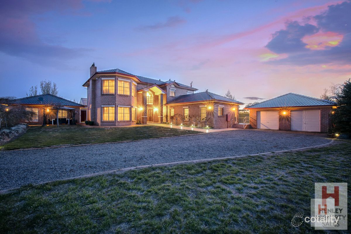 12 Carruthers Rd, Jindabyne, NSW 2627