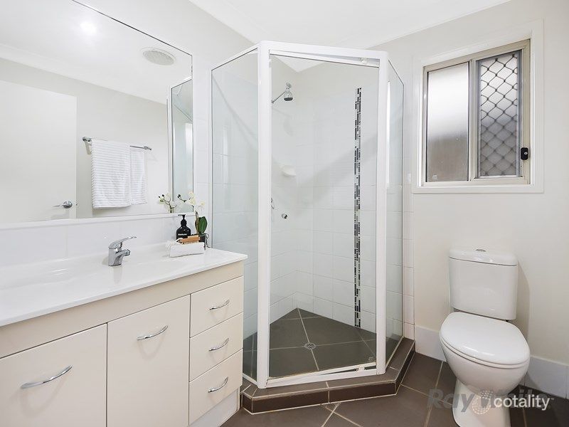 36 Essencia Ave, Dakabin, QLD 4503