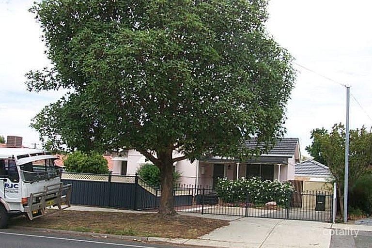 56a Moolyeen Rd, Brentwood, WA 6153