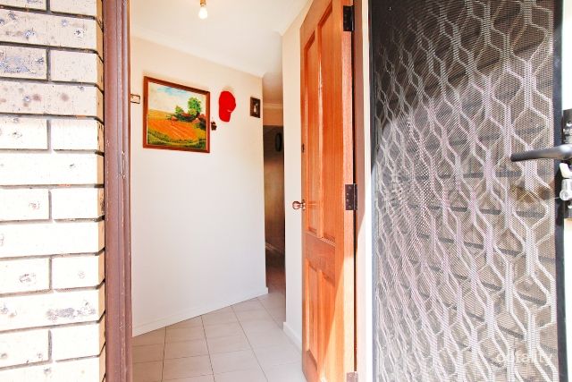 2 Hawthorn Tce, Parafield Gardens, SA 5107