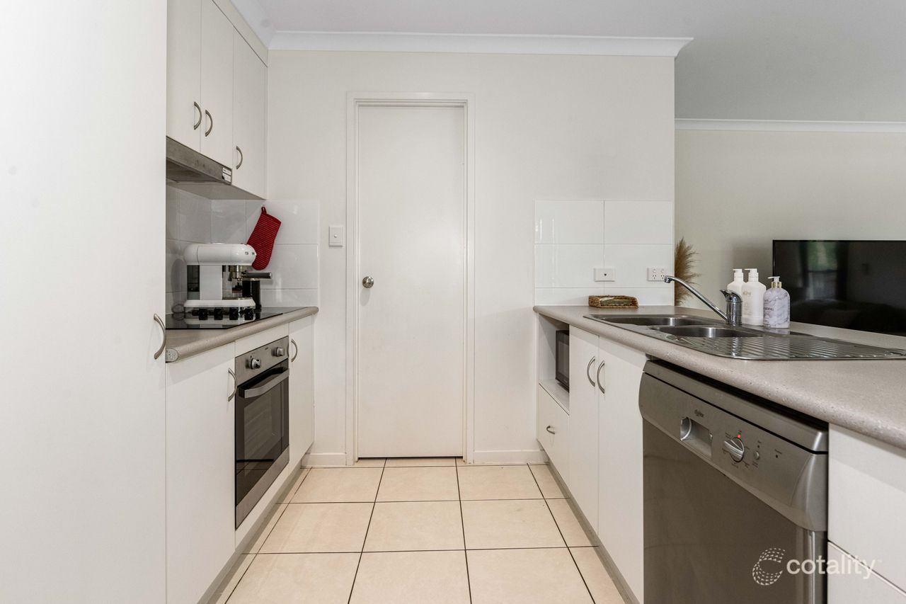 4 Chanelle Ct, Glenella, QLD 4740