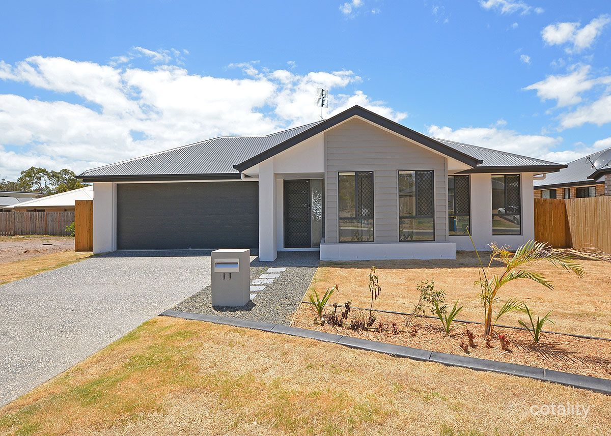 11 Lillee Ct, Urangan, QLD 4655