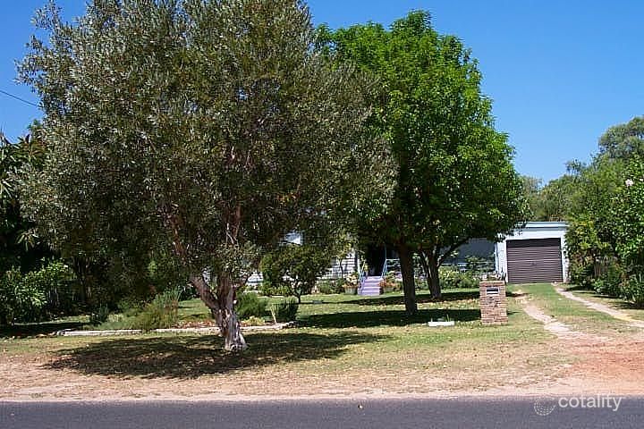 32 Fairbairn Rd, Busselton, WA 6280