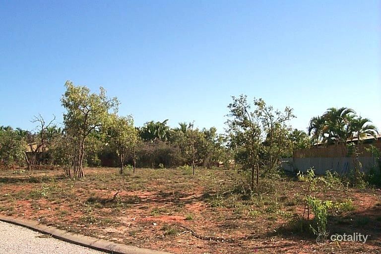 6 Wakayama Cres, Cable Beach, WA 6726